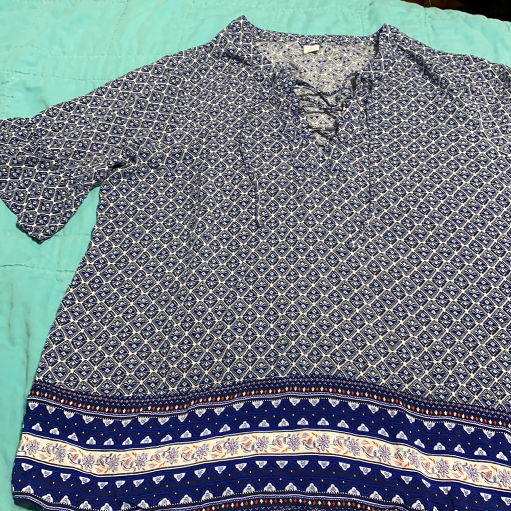 Old navy geometric print blouse